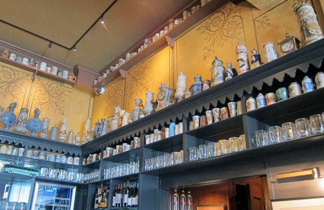 The Student Prince is said to have the largest Stein collection in the world - ROAD TRIP SCOTT