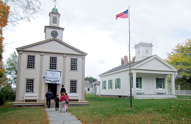The Tent of Wonders in the Town Hall